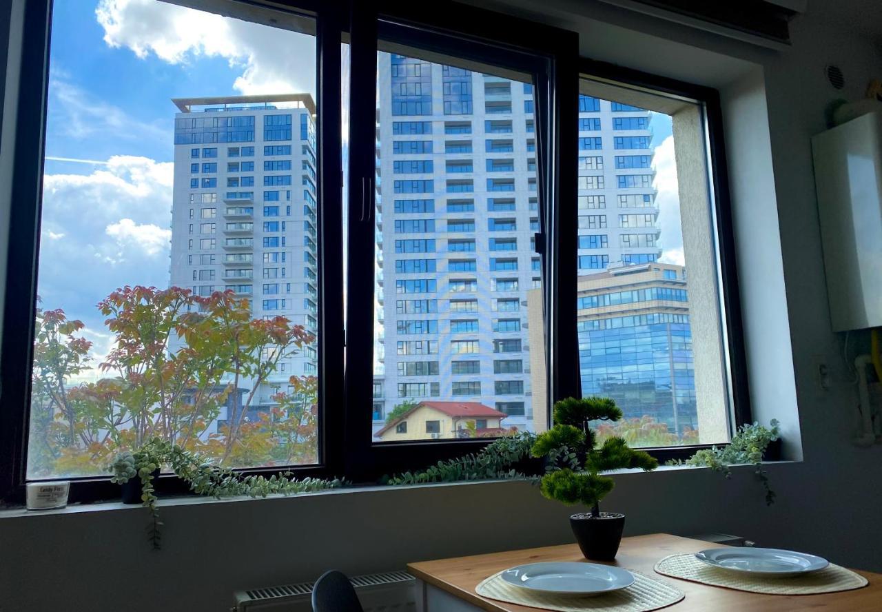 Cozy Apartment With Self Check-In Near Promenada Mall And Verdi Park Bucharest Exterior photo